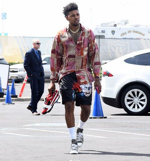 38岁传奇要退役？迈阿密夺冠夜藏悬念！老板亲承苏亚雷斯去留（38岁传奇将挂靴？迈阿密捧杯夜埋伏笔，老板亲口回应苏亚雷斯去留）