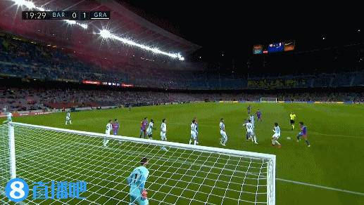 足球报：李新翔脚踝韧带轻伤伤停2周，加布里埃尔还无法合练（足球报：李新翔脚踝韧带轻伤将缺席两周，加布里埃尔仍无法参与合练）