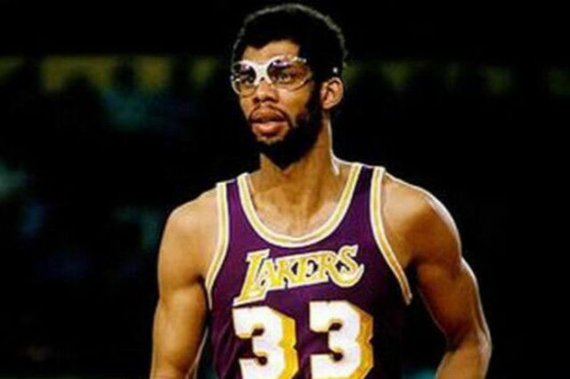 CBA：北京首钢主场再取胜利 防守表现亮眼（CBA：北京首钢再守主场告捷 防守端表现出色）