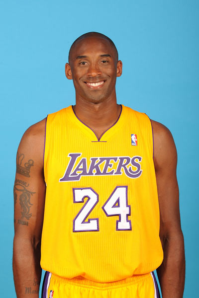 因排名垫底多名球员家人遭死亡威胁，佛罗伦萨官方表示谴责（多名球员家属因球队垫底遭死亡威胁，佛罗伦萨俱乐部严正谴责）