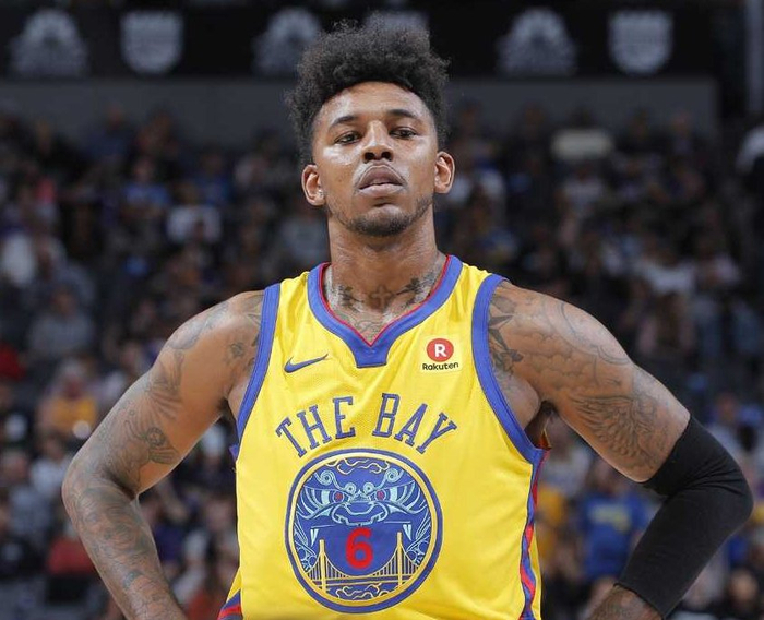 记者：利物浦仍在与科纳特谈续约，球员渴望留队（记者：利物浦仍在推进与科纳特的续约谈判，球员盼留队）