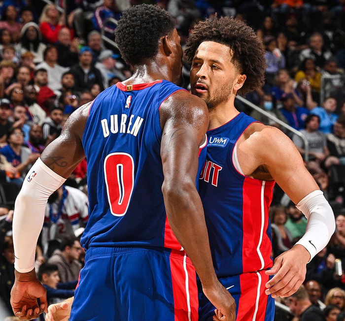 3场3球，成都B队艾孜买提当选中乙10月最佳球员／最佳青年球员（3战3球！成都B队艾孜买提荣膺中乙10月最佳球员与最佳青年球员）